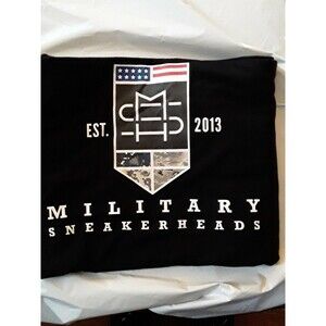 21 Men Military Sneakerheads Mens t shirts graphic  Sz L